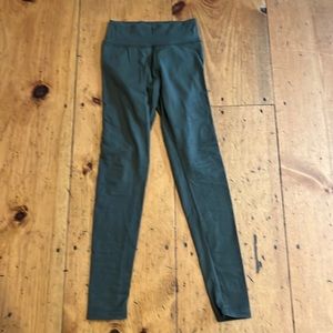 Aerie olive green leggings size XS